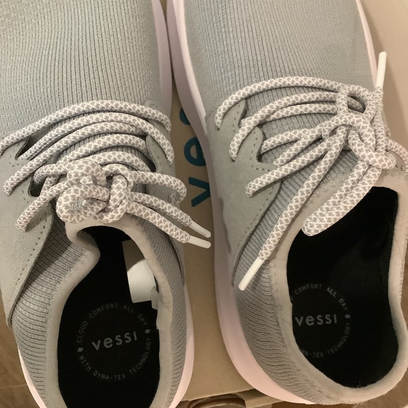 NEW Vessi women’s everyday classic size 9 grey sneaker - Picture 7 of 11